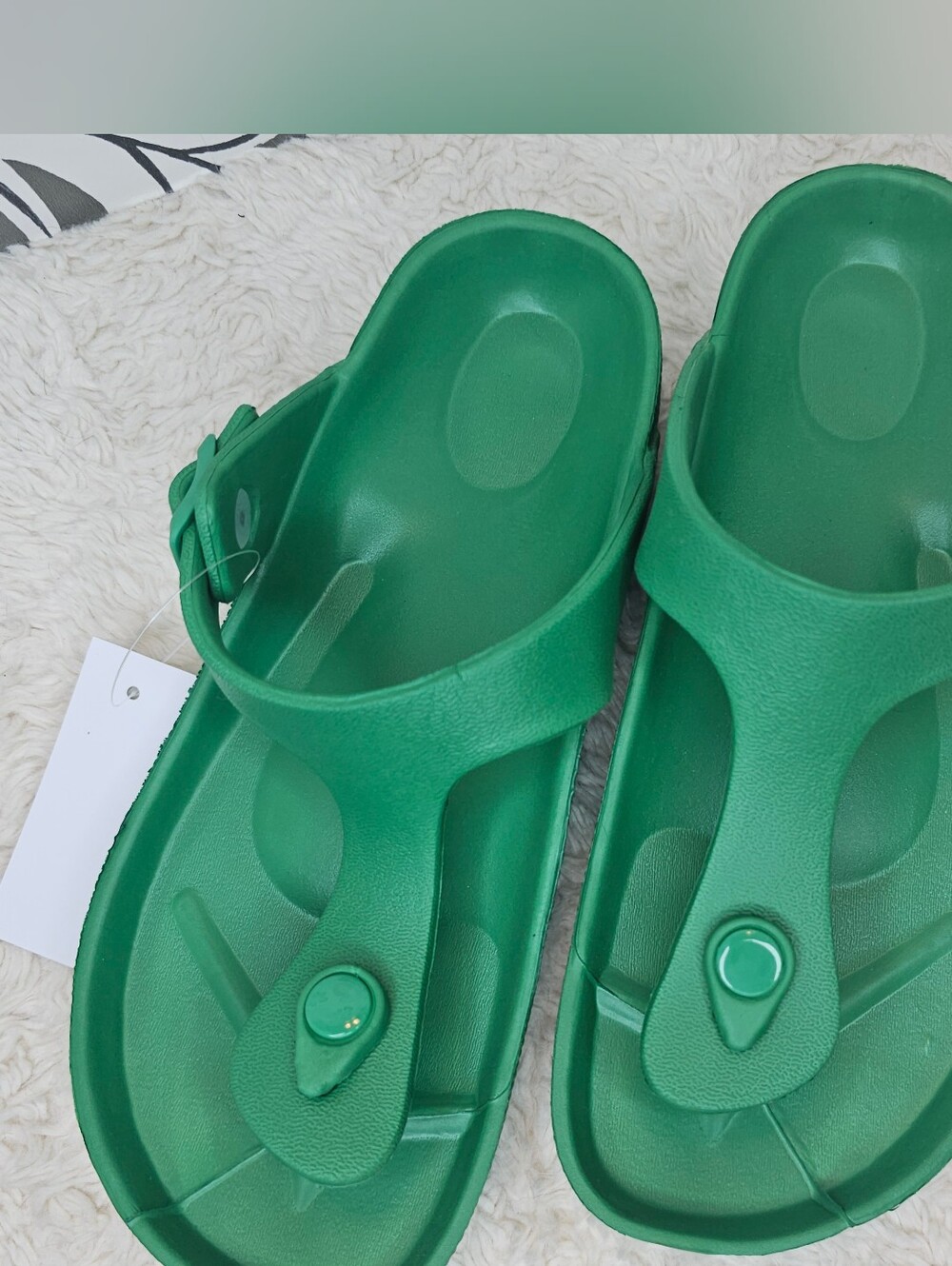 NWT Women's Green EVA birkenstock style Comfort flip flop/sandals 9/40